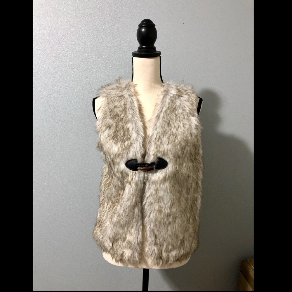 NWT Fur Front Jacquard Back Vest